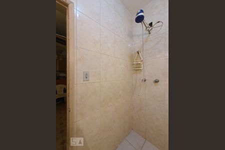 Casa à venda com 240m², 3 quartos e 2 vagasBanheiro do salão