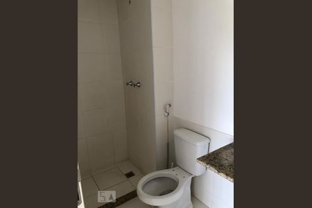 Banheiro da Suíte de apartamento para alugar com 3 quartos, 90m² em Jacarepaguá, Rio de Janeiro