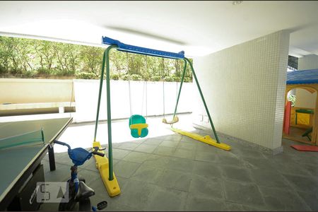 Apartamento à venda com 119m², 3 quartos e 2 vagasÁrea Comum - Playground