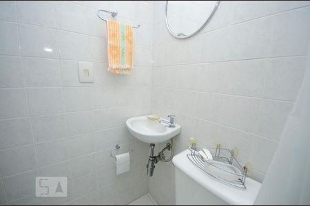 Apartamento à venda com 119m², 3 quartos e 2 vagasBanheiro de Serviço