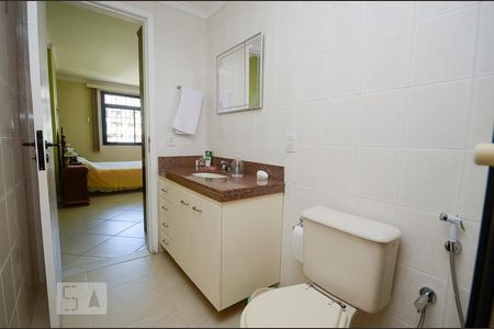 Apartamento à venda com 119m², 3 quartos e 2 vagasBanheiro da Suíte