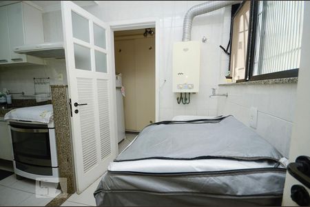 Apartamento à venda com 119m², 3 quartos e 2 vagasÁrea de Serviço