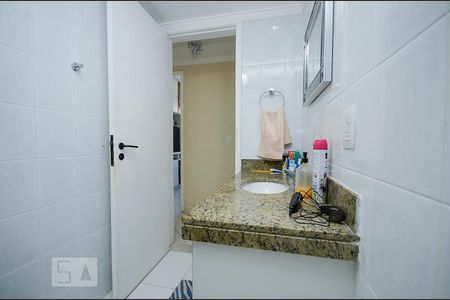 Apartamento à venda com 119m², 3 quartos e 2 vagasBanheiro Social