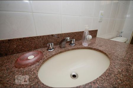 Apartamento à venda com 119m², 3 quartos e 2 vagasBanheiro da Suíte