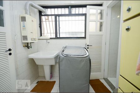 Apartamento à venda com 119m², 3 quartos e 2 vagasÁrea de Serviço