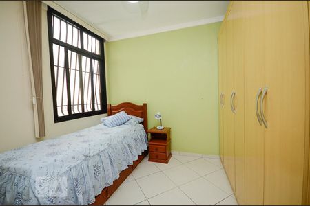 Apartamento à venda com 119m², 3 quartos e 2 vagasQuarto 2