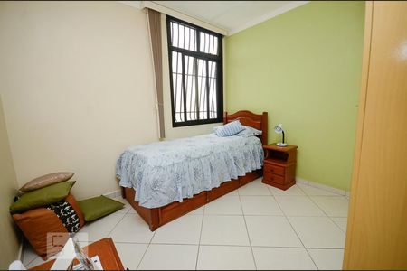 Apartamento à venda com 119m², 3 quartos e 2 vagasQuarto 2
