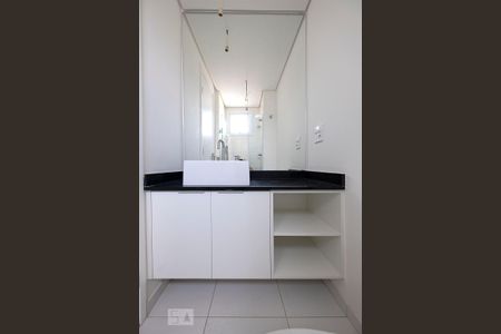 Apartamento para alugar com 60m², 2 quartos e 2 vagas Apartamento para alugar com 60m², 2 quartos e 2 vagasBanheiro da Suíte