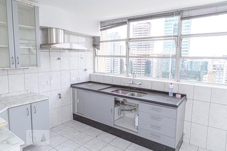 Apartamento para alugar com 120m², 2 quartos e 1 vaga Apartamento para alugar com 120m², 2 quartos e 1 vagaCozinha