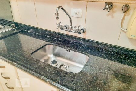 Apartamento para alugar com 64m², 2 quartos e 1 vagaCozinha 