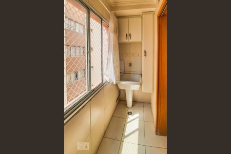 Apartamento para alugar com 64m², 2 quartos e 1 vagaÁrea de Serviço