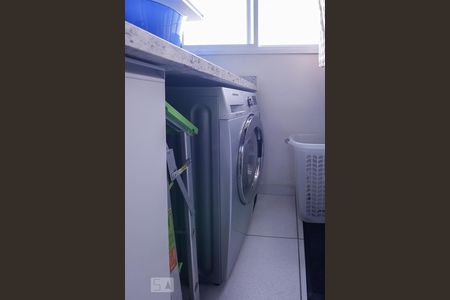 Apartamento à venda com 61m², 2 quartos e 1 vaga Apartamento à venda com 61m², 2 quartos e 1 vagaLavanderia