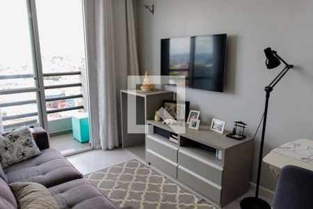 sala de apartamento para alugar com 2 quartos, 58m² em Jardim Roberto, Osasco