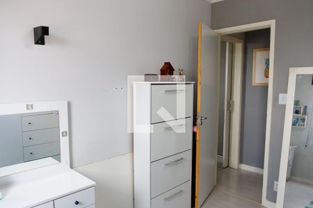 Quarto 1 de apartamento para alugar com 2 quartos, 58m² em Jardim Roberto, Osasco