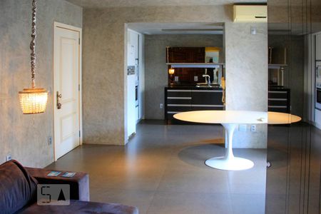 Sala de apartamento para alugar com 2 quartos, 87m² em Trindade, Florianópolis