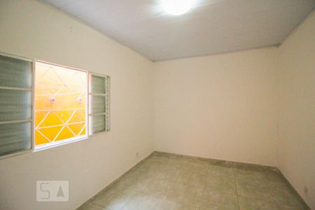 Quarto de casa para alugar com 1 quarto, 80m² em Vila Campanela, São Paulo