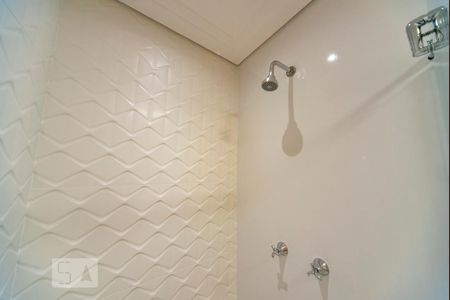 Apartamento à venda com 88m², 3 quartos e 2 vagasChuveiro