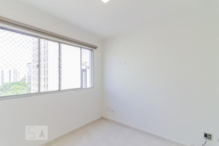 Quarto de kitnet/studio à venda com 1 quarto, 27m² em Centro, Guarulhos