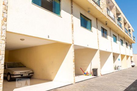 Casa de condomínio à venda com 92m², 3 quartos e 3 vagasFachada