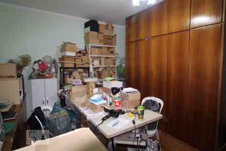 Casa à venda com 200m², 3 quartos e 4 vagasQuarto 