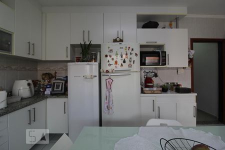 Casa à venda com 200m², 3 quartos e 4 vagasCozinha