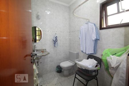Casa à venda com 200m², 3 quartos e 4 vagasBanheiro