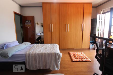 Casa à venda com 200m², 3 quartos e 4 vagas Quarto