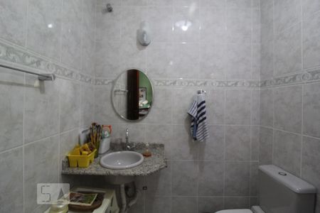 Casa à venda com 200m², 3 quartos e 4 vagasBanheiro