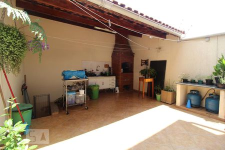 Casa à venda com 200m², 3 quartos e 4 vagasChurrasqueira