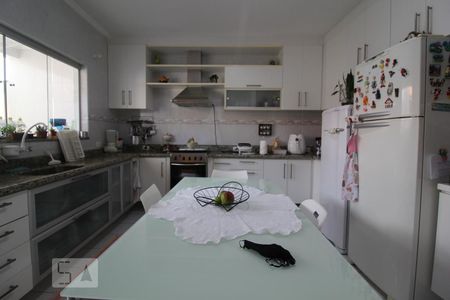 Casa à venda com 200m², 3 quartos e 4 vagasCozinha
