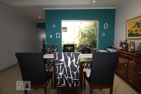 Sala de casa à venda com 3 quartos, 200m² em Cerâmica, São Caetano do Sul