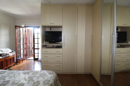 Casa à venda com 200m², 3 quartos e 4 vagasQuarto