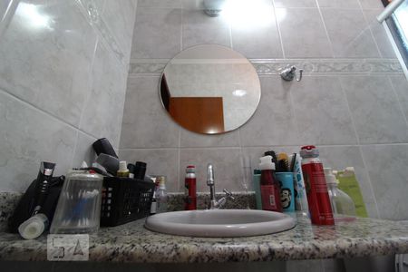 Casa à venda com 200m², 3 quartos e 4 vagasBanheiro