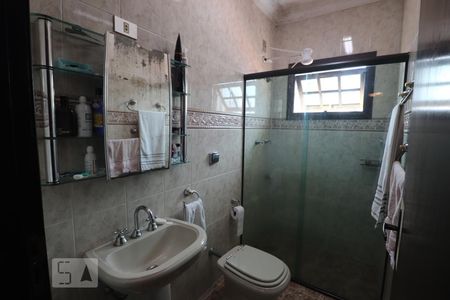 Banheiro da Suíte 1 de casa à venda com 3 quartos, 233m² em Vila Floresta, Santo André