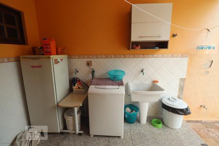 Casa à venda com 233m², 3 quartos e 5 vagasÁrea de Serviço