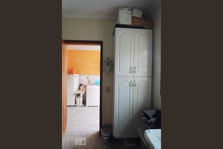 Casa à venda com 233m², 3 quartos e 5 vagasQuarto de Serviço