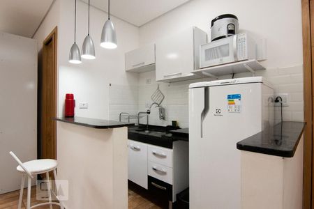 Cozinha de kitnet/studio para alugar com 1 quarto, 30m² em Jardim Brasil (zona Sul), São Paulo