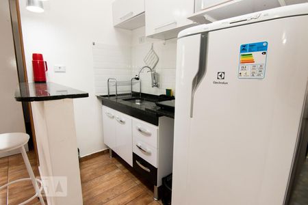 Cozinha de kitnet/studio para alugar com 1 quarto, 30m² em Jardim Brasil (zona Sul), São Paulo