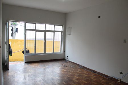 Sala de casa para alugar com 3 quartos, 150m² em Jardim Ivana, São Paulo