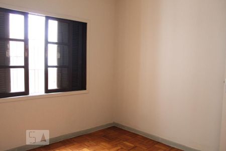 Quarto 2 de casa para alugar com 3 quartos, 150m² em Jardim Ivana, São Paulo