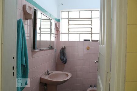 Casa para alugar com 150m², 3 quartos e 1 vagaBanheiro 1