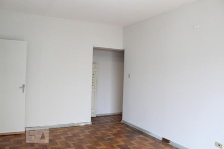 Sala de casa para alugar com 3 quartos, 150m² em Jardim Ivana, São Paulo