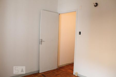 Quarto 2 de casa para alugar com 3 quartos, 150m² em Jardim Ivana, São Paulo