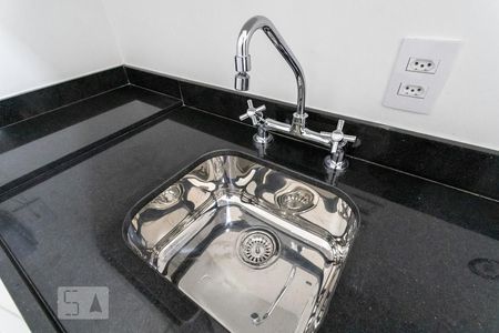 Cozinha de kitnet/studio à venda com 1 quarto, 26m² em Pinheiros, São Paulo