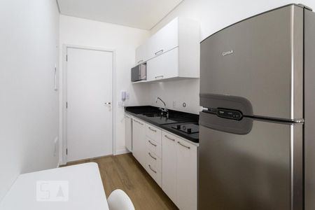 Cozinha de kitnet/studio para alugar com 1 quarto, 26m² em Pinheiros, São Paulo