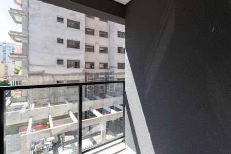 Varanda de kitnet/studio à venda com 1 quarto, 26m² em Pinheiros, São Paulo