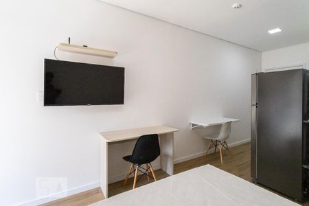 Sala/Quarto de kitnet/studio à venda com 1 quarto, 26m² em Pinheiros, São Paulo