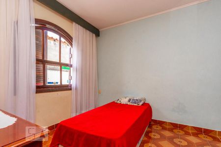 Casa à venda com 200m², 3 quartos e 6 vagas Casa à venda com 200m², 3 quartos e 6 vagasQuarto 2