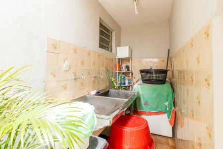 Casa à venda com 200m², 3 quartos e 6 vagas Casa à venda com 200m², 3 quartos e 6 vagasÁrea de Serviço