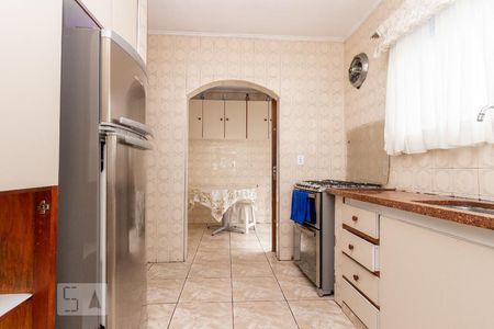 Casa à venda com 200m², 3 quartos e 6 vagas Casa à venda com 200m², 3 quartos e 6 vagasCozinha